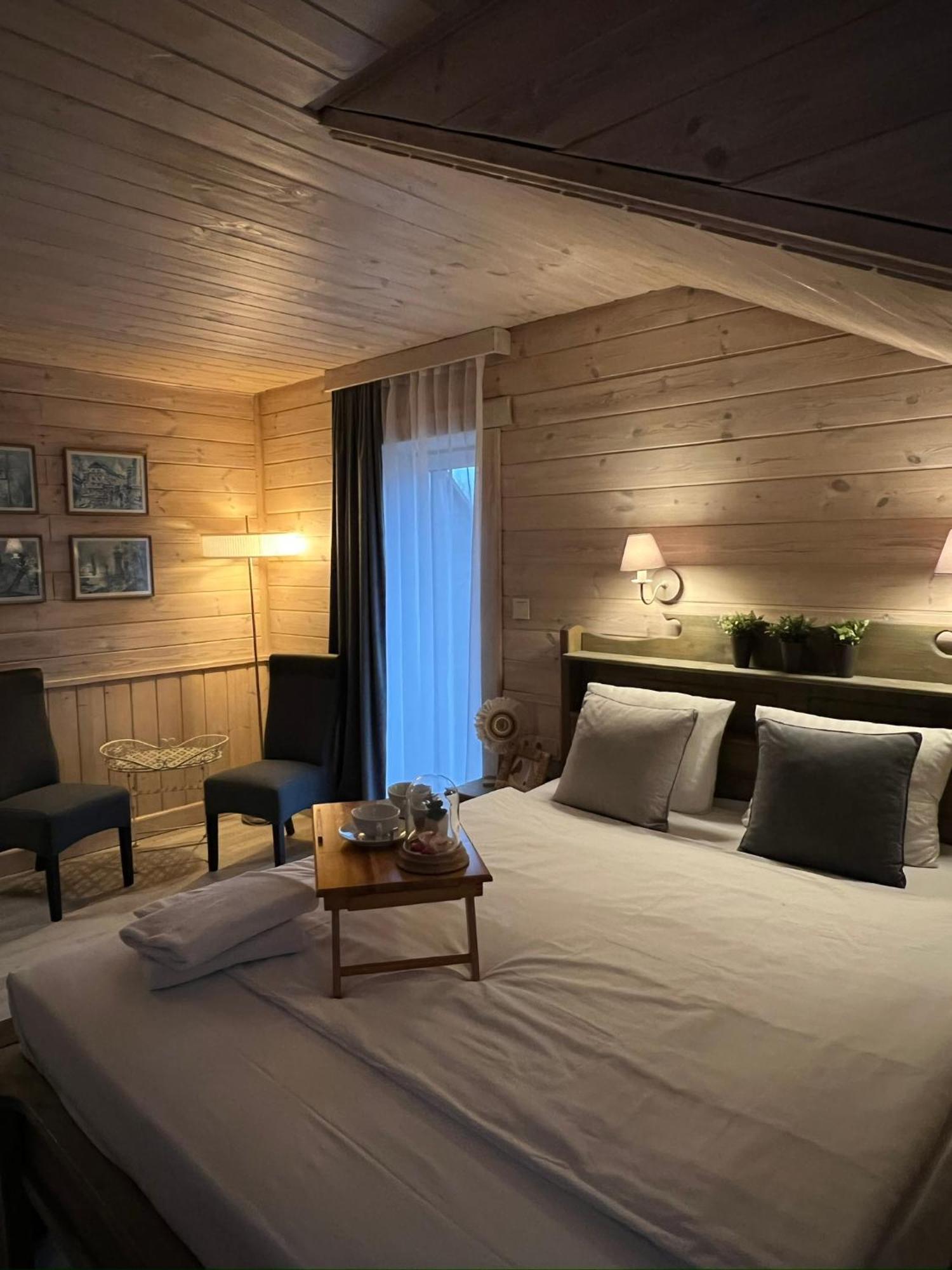 Agate Hotel Ozolnieki Eksteriør bilde