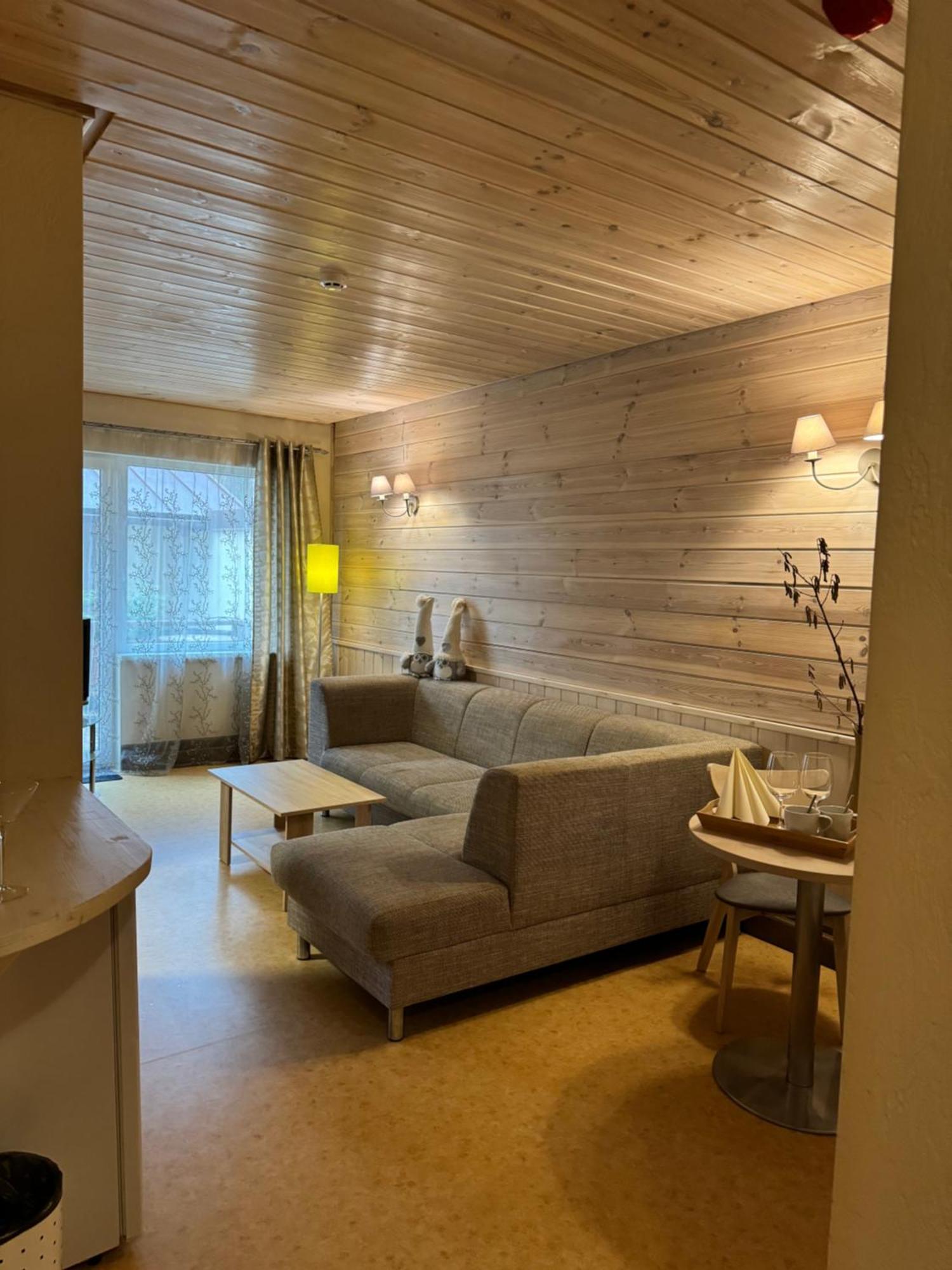 Agate Hotel Ozolnieki Eksteriør bilde